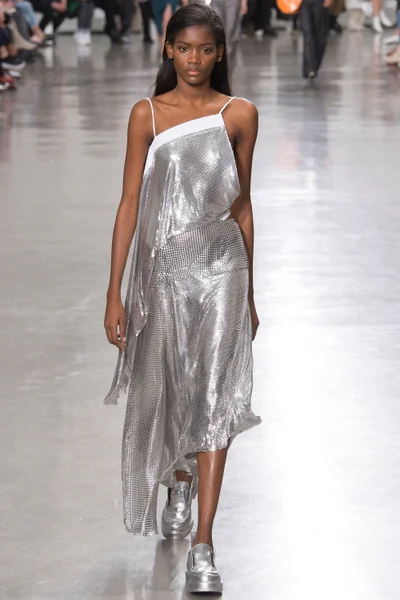 Look 12